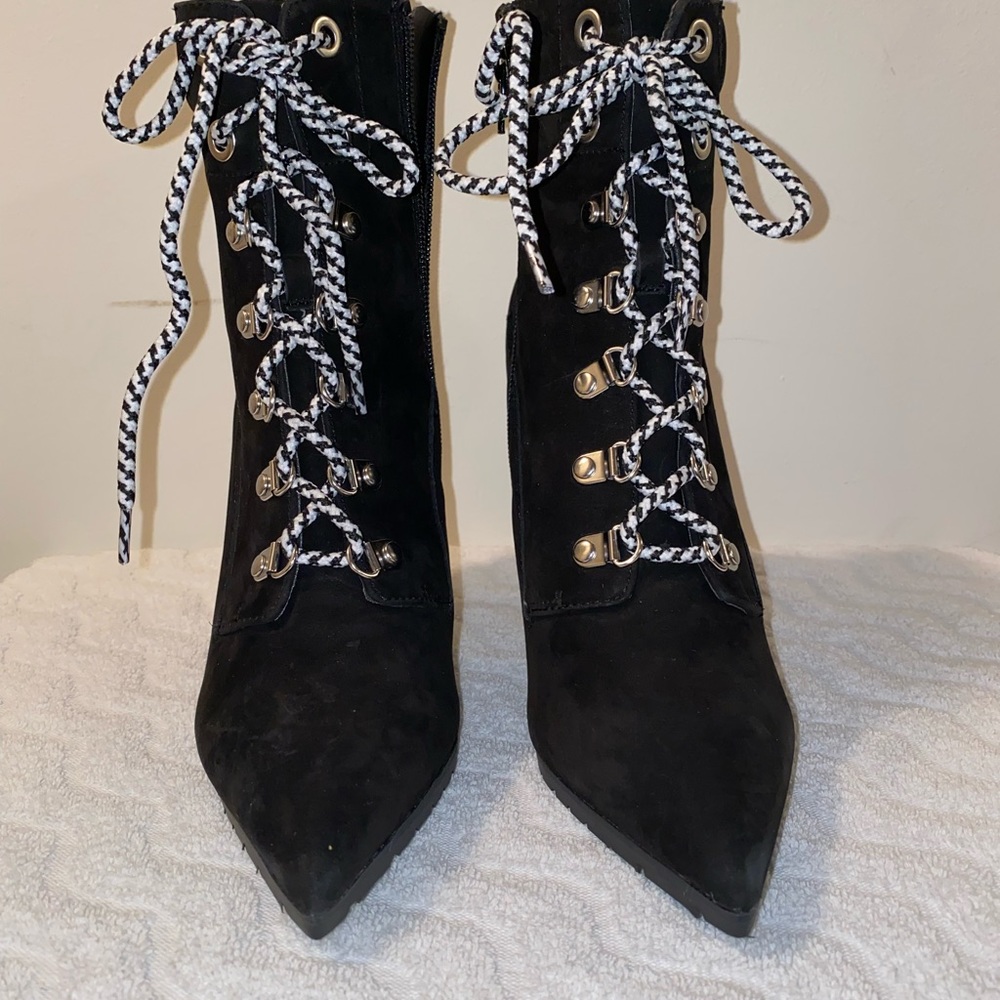 Steve Madden Suede Tie Up Booties, Size 9, 4 1/2 inch Heels